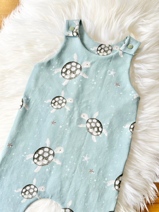 Harem romper: Turtle