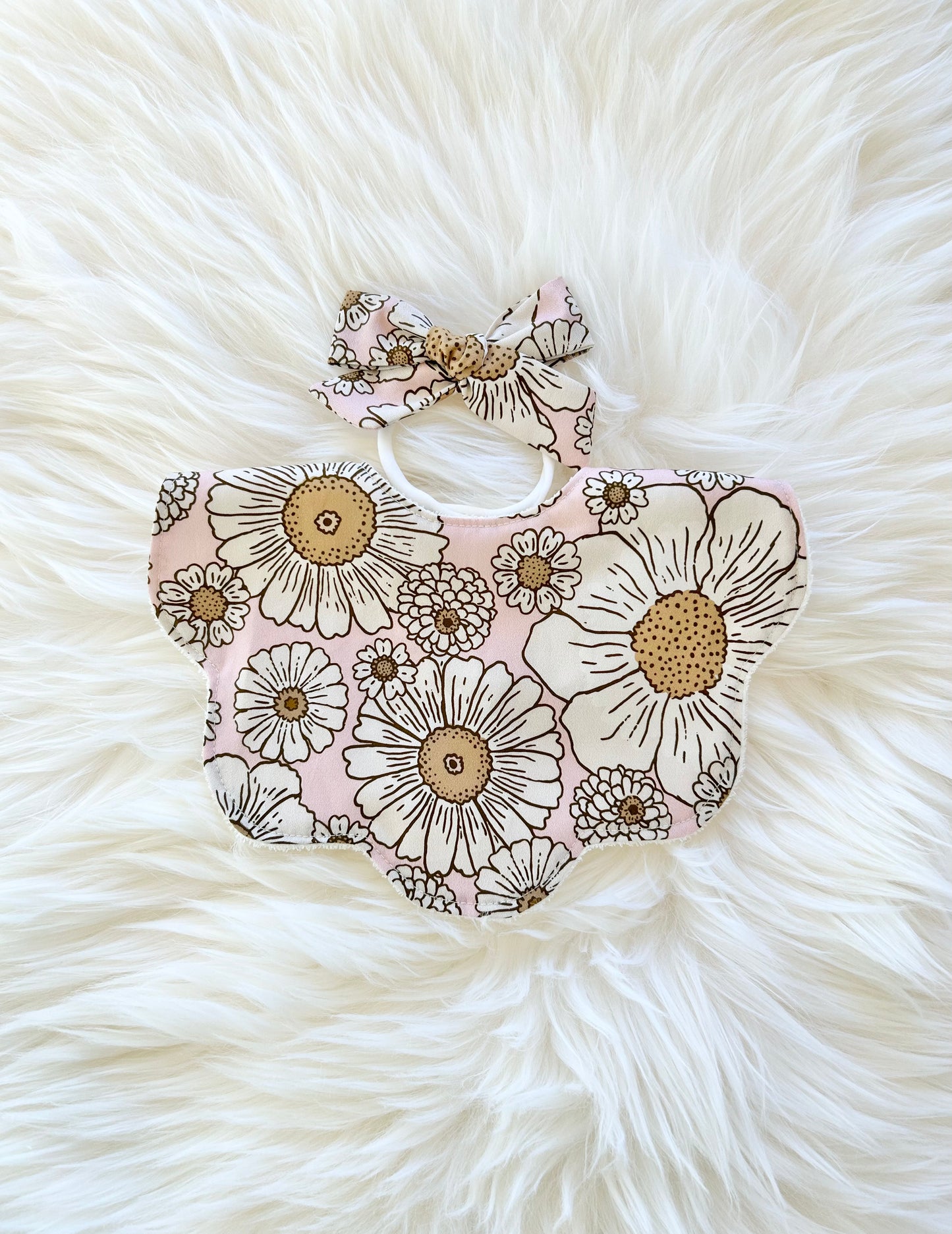 Adorable Baby Girl Bib, Scalloped Style Bib: Vintage Floral