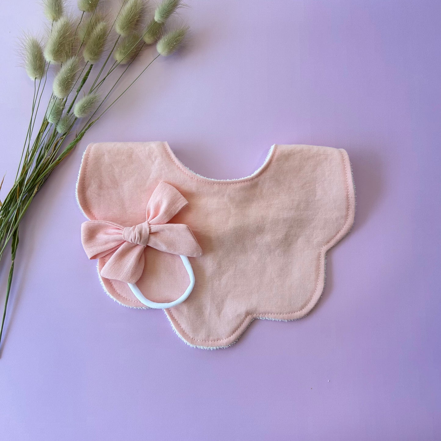 Adorable Baby Girl Bib, Cotton/Linen Scalloped Bib: Pink Salt