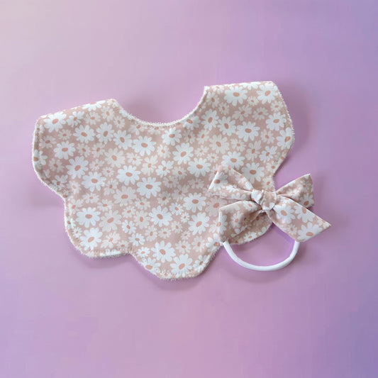 Adorable Baby Girl Bib, Scalloped Style Bib: Lia