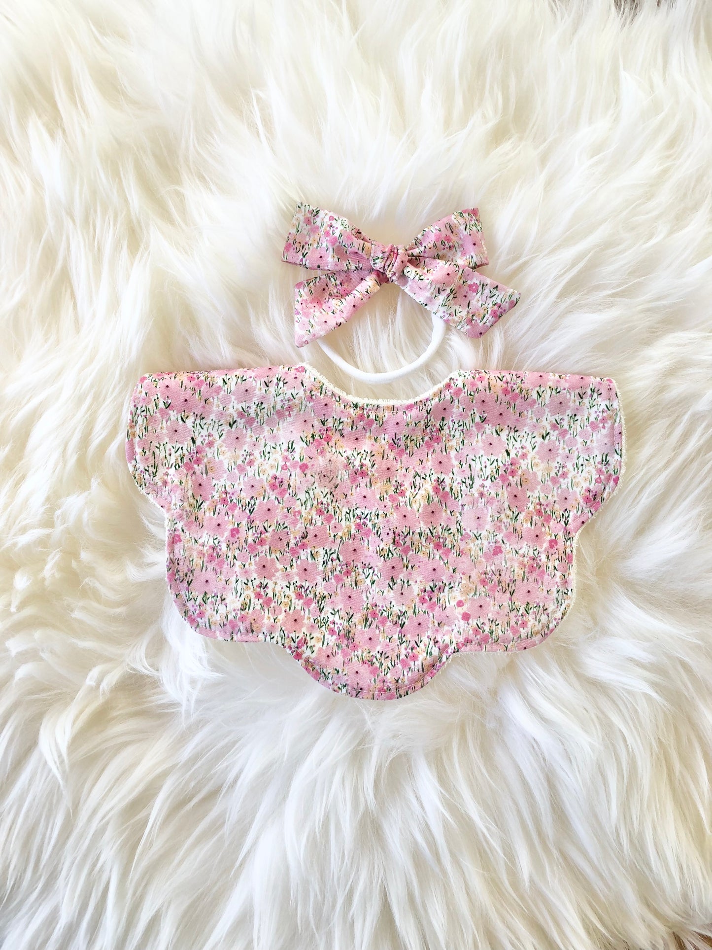 Adorable Baby Girl Bib, Scalloped Style Bib: Pink Floral